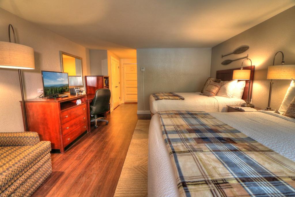 River Edge Inn Гатлинбург Экстерьер фото
