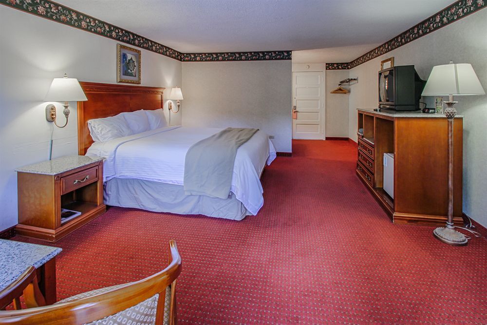 River Edge Inn Гатлинбург Экстерьер фото