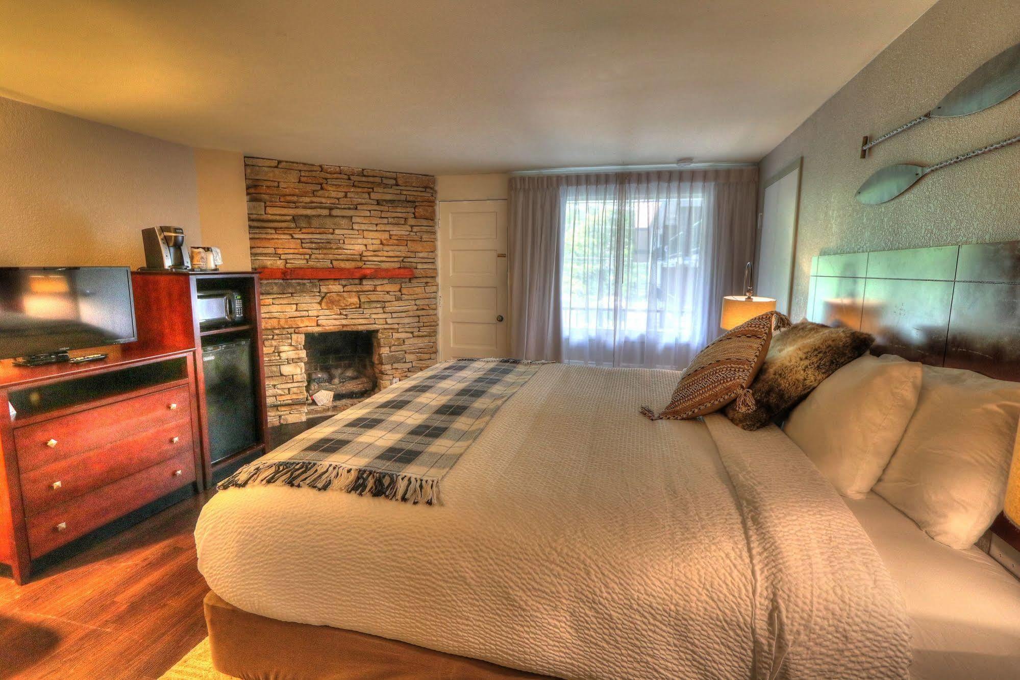 River Edge Inn Гатлинбург Экстерьер фото